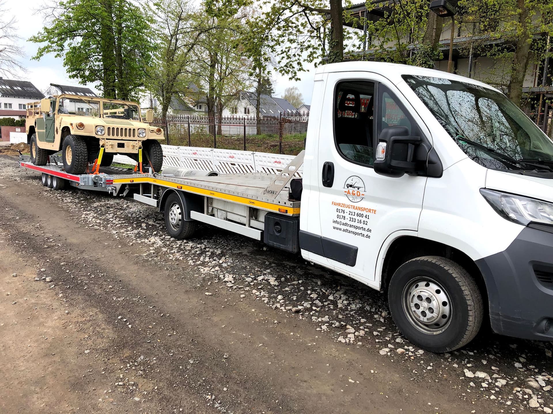 Spezialtransport – Großes Geländefahrzeug