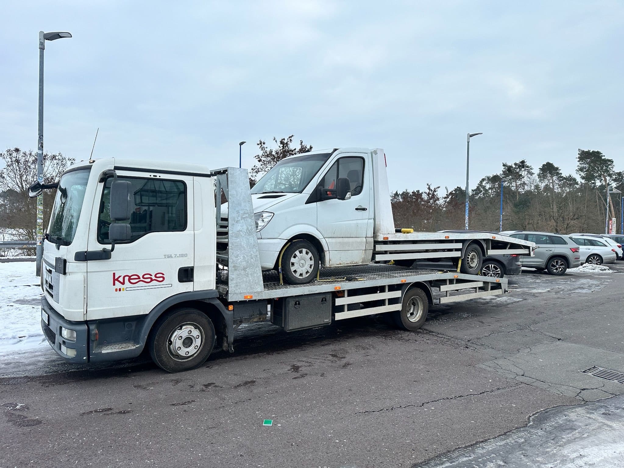 A&D Fahrzeugtransporte im Einsatz